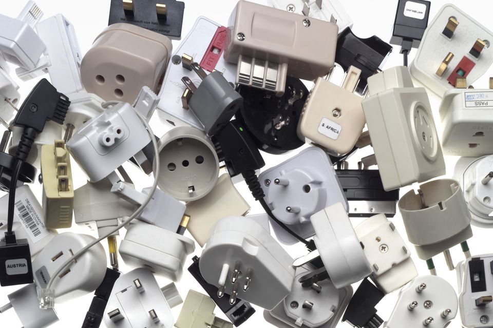 Travel-power-adapters